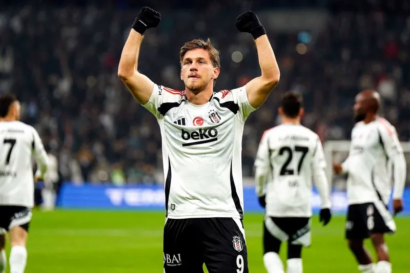 semij-kilicsoydan-besiktas-ve-milli-takim-itirafi-yasanmamis-seyler-yasanmis-gibi-gosterildi-1773423115548.jpg Semih Kılıçsoy'dan Beşiktaş ve milli takım itirafı! "Yaşanmamış şeyler yaşanmış gibi gösterildi"-4