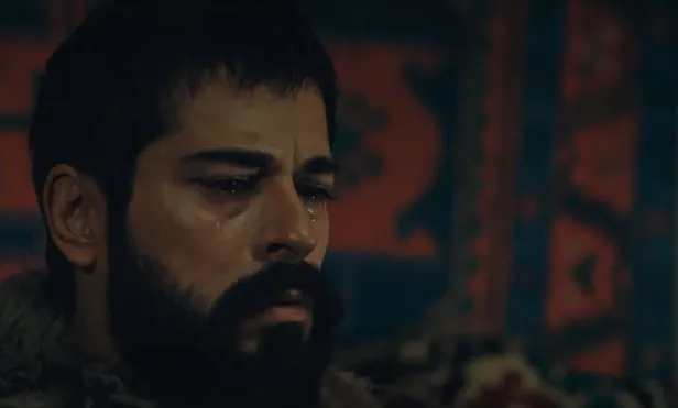 ertugrul-bey-alemi-bekaya-gocuyor-kurulus-osman-39-bolum-2-fragmaninda-kayilarin-bagrina-dusen-kor-1608574722030.jpg Ertuğrul Bey alemi bekaya göçüyor! Kuruluş Osman 39. bölüm 2. fragmanında Kayıların bağrına düşen kor...-10