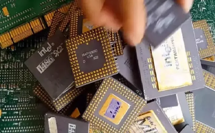 pesine-dusmeyen-kalmadi-kuyumcular-tirim-tirim-onu-ariyor-75-grami-13875-tl-1700820574148.jpg Peşine düşmeyen kalmadı! Kuyumcular tırım tırım onu arıyor! 7.5 gramı 13927 TL-6