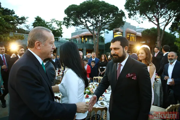 Cumhurbaşkanı Erdoğan İstanbul'da sanatçı ve sporcularla iftar yaptı - 32