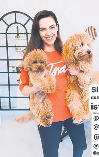 Yağmur Tanrısevsin karantina günlerini geçirdiği köpekleriyle poz verdi