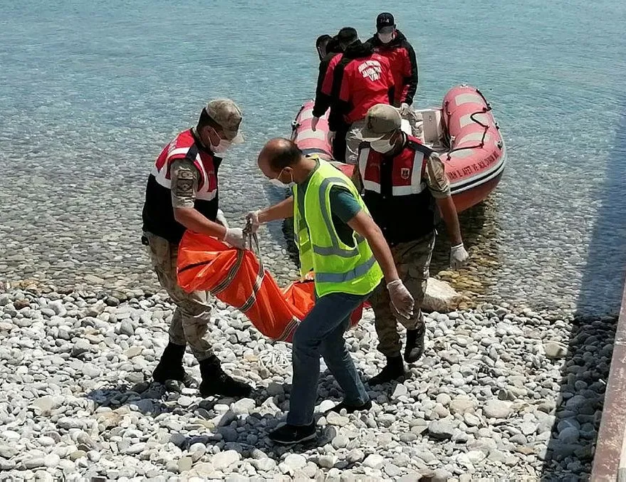 Çok acı görüntü! Biri çocuk iki kişi...