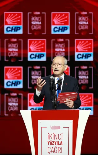 Perde perde fiyasko! Bay Kemal'in danışmanı AK Parti'nin ekonomi siyasetini övdü