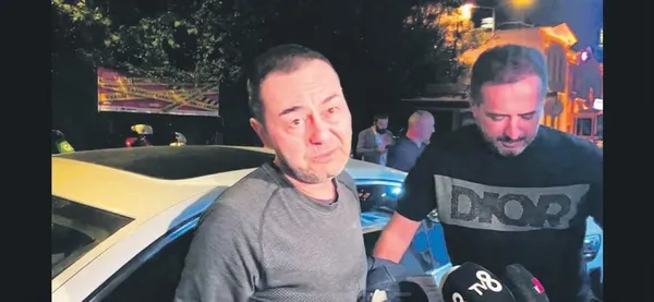 1699394443368.jpeg Serdar Ortaç'tan evlilik itirafı! "Ben başaramam" - 1