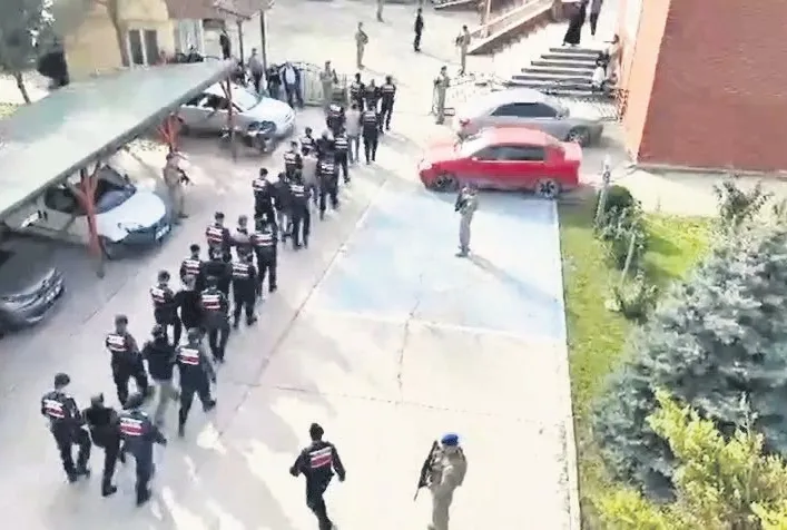 7 ılde 7 suç örgütüne operasyon