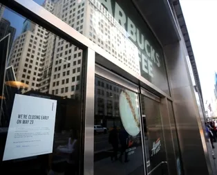 8 bin şubesini kapatacak!