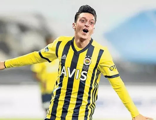 Mesut’a destek mesajı