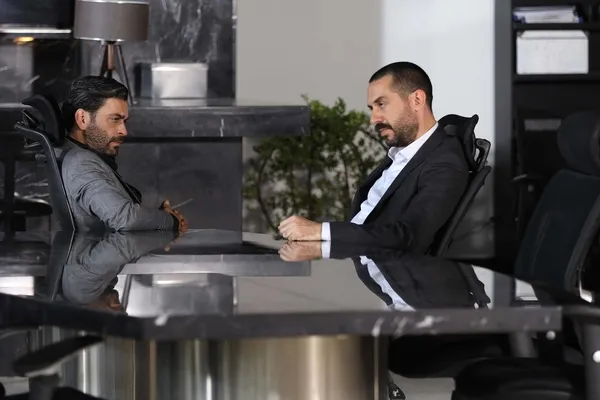 Eşkıya Dünyaya Hükümdar Olmaz 132. yeni bölüm fragmanı: İhanet eden kimin oğlu olursa olsun... EDHO son bölüm full izle-6