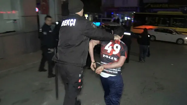 Bursa'da 70 kişi birbirine girdi! Çok sayıda yaralı ve gözaltı var-1