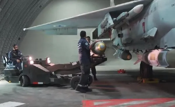 Son dakika: Sivilleri hedef alan İsrail ordusu Gazze'ye yönelik hava saldırılarına ait görüntüleri yayınladı-1