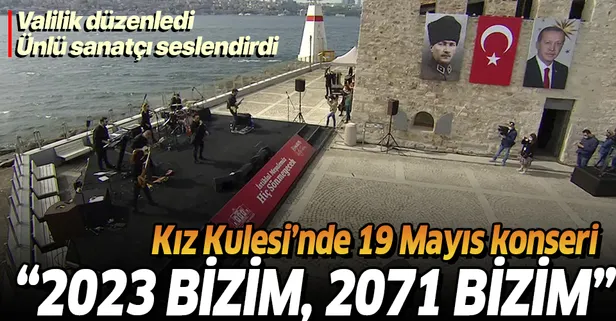 Ünlü sanatçı Emre Aydın, Kız Kulesi'nde 19 Mayıs'a özel konser verdi
