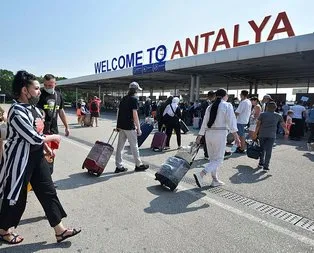 4 günde geçen yılı solladı! Antalya’ya Rus turist akını