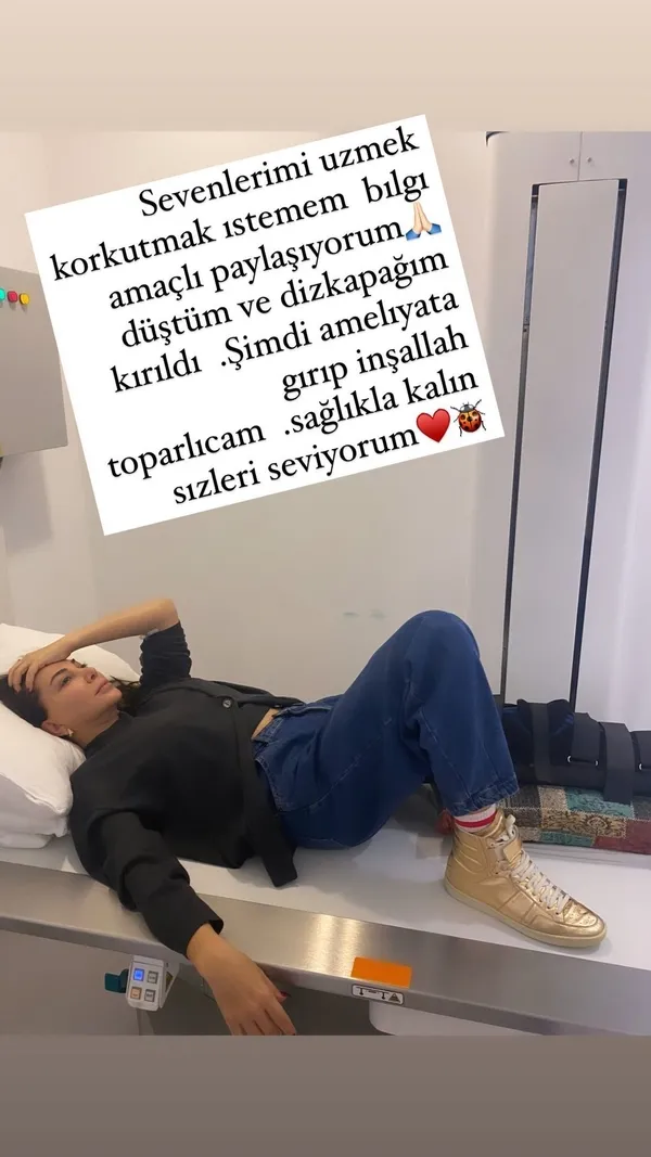 korkutmak-istemem-diyen-ebru-yasardan-kotu-haber-hastaneden-paylasti-hayranlari-endiselendi-1641660340644.jpg ‘Korkutmak istemem’ diyen Ebru Yaşar'dan kötü haber! Hastaneden paylaştı hayranları endişelendi-5
