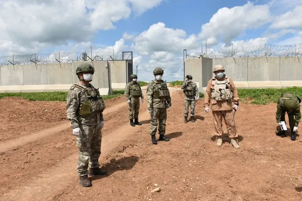 Son dakika: MSB duyurdu: Fırat'ın doğusunda 38'inci kara devriyesi gerçekleşti! Dikkat çeken Kovid-19 önlemi-1