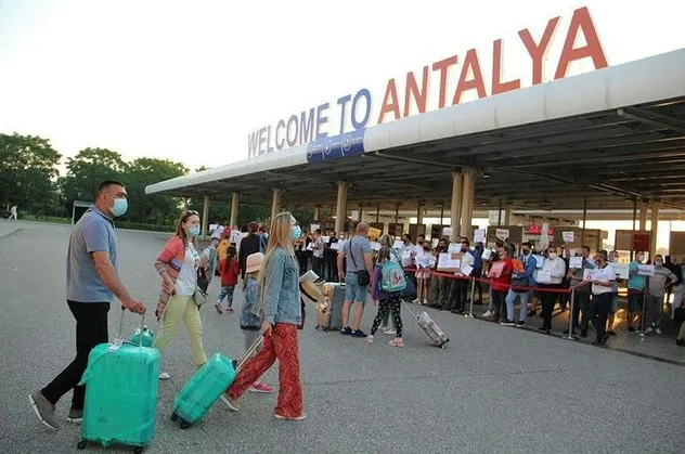 Antalya'ya gelen turist sayısı 1,5 milyonu aştı! 1. sırada Rusya var