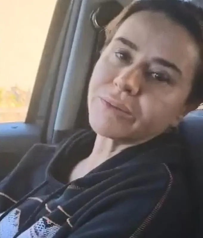 secil-erzan-davasinda-yeni-goruntuler-futbolcular-paralari-boyle-getirdi-emre-belozoglu-selcuk-inan-1715332277701.jpeg Seçil Erzan davasında yeni görüntüler! Futbolcuların para trafiği... Emre Belözoğlu, Selçuk İnan... | Denizbank'tan flaş açıklama-2