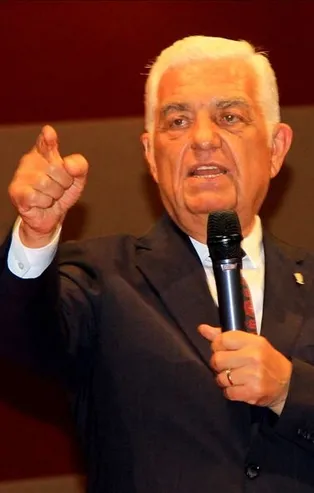 4 dönemdir CHP'li Osman Gürün tarafından yönetilen Muğla can çekişiyor