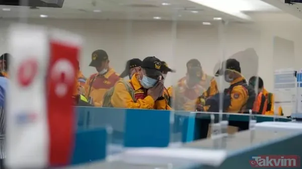 Dünya Kahramanmaraş'taki deprem için seferber olurken Fransız İslam düşmanı Charlie Hebdo Dergisi'nden skandal karikatür: Tank yollamaya bile gerek yok - 19