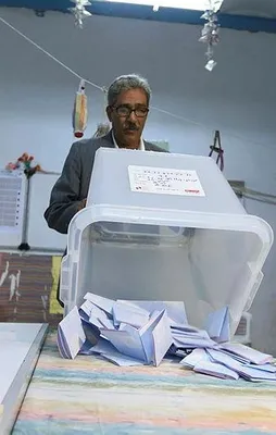 Tunus yerel seçimlerinde Nahda birinci parti oldu