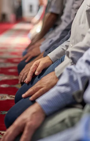 Kaza namazı nedir, nasıl niyet edilir, ne zaman kılınır? Diyanet kaza namazı kaç rekattır? Kaza namazı nasıl kılınır?