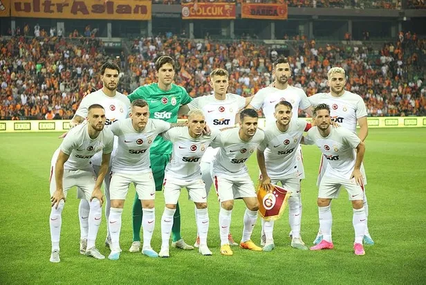 galatasaray-hazirlik-macinda-ingiltere-championship-ekibi-hull-cityye-4-3-yenildi-1688587049021.jpeg Galatasaray hazırlık maçında İngiltere Championship ekibi Hull City'ye 4-3 yenildi-3