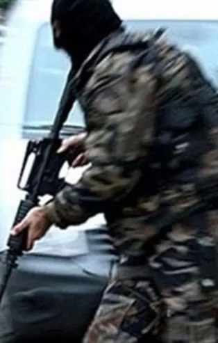 İzmir'de PKK ile irtibatlı 8 kişi yakalandı