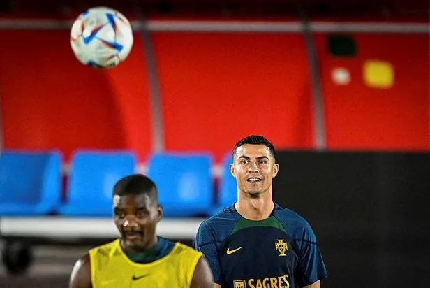 İspanyol basını bombayı patlattı: Cristiano Ronaldo Al Nassr ile 500 milyon euroya el sıkıştı-6