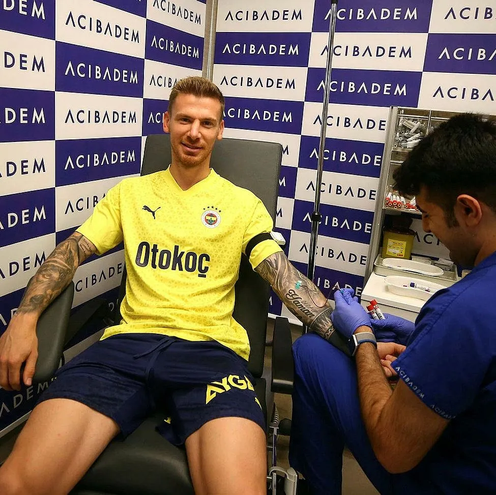 Fenerbahçe’de sağlık kontrolleri başladı