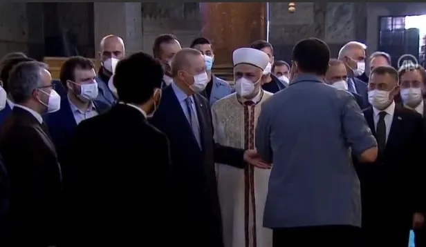 Taksim Camii'nin açılışının ardından Ayasofya Camii'nde Başkan Erdoğan'ın katılımıyla genç hafızlar için icazet töreni!-5