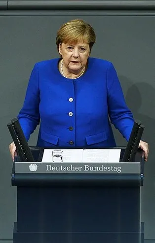 Merkel: Türkiye'nin güvenlik çıkarları diplomatik yollarla korunabilir