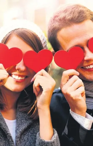 14 Şubat Sevgililer Günü piyasaları hareketlendirdi: Çiçek, takı, giyim, kozmetik ve teknoloji sektörlerine talep var