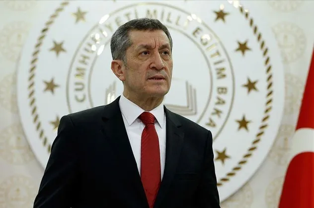 Milli Eğitim Bakanı Selçuk yüz yüze eğitim için tarih verdi: Maskesiz eğitim...