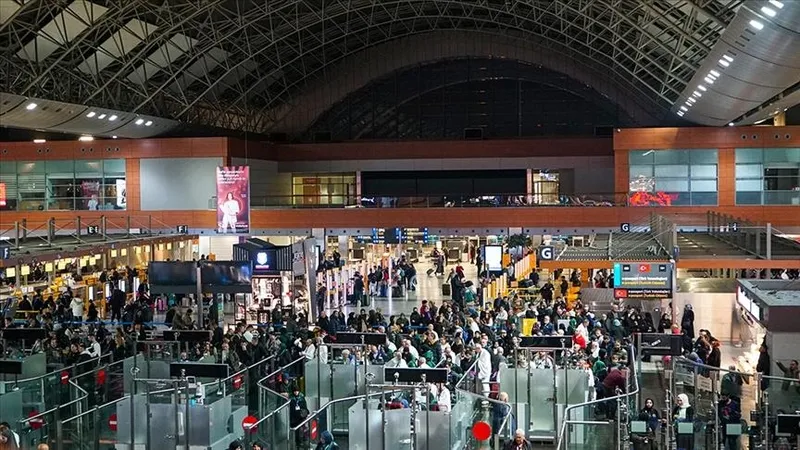 Sabiha Gökçen Havalimanı bayram tatilinde rekor kırdı: 1 milyon 253 bin 657 yolcu 7 bin 18 uçuş-3