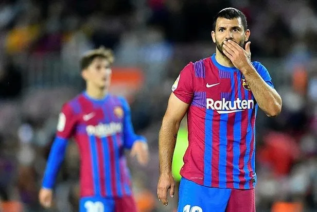 sergio-aguerodan-barcelonaya-kotu-haber-en-az-3-ay-yok-1635800282662.jpeg Sergio Agüero'dan Barcelona'ya kötü haber! En az 3 ay yok-2