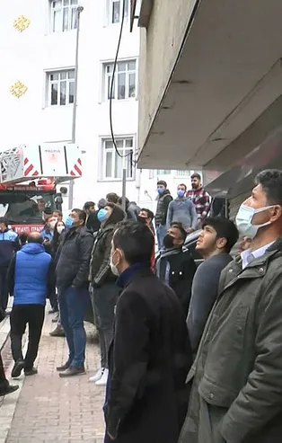 İstanbul Esenyurt'ta yangın paniği! 7 kişi kurtarıldı