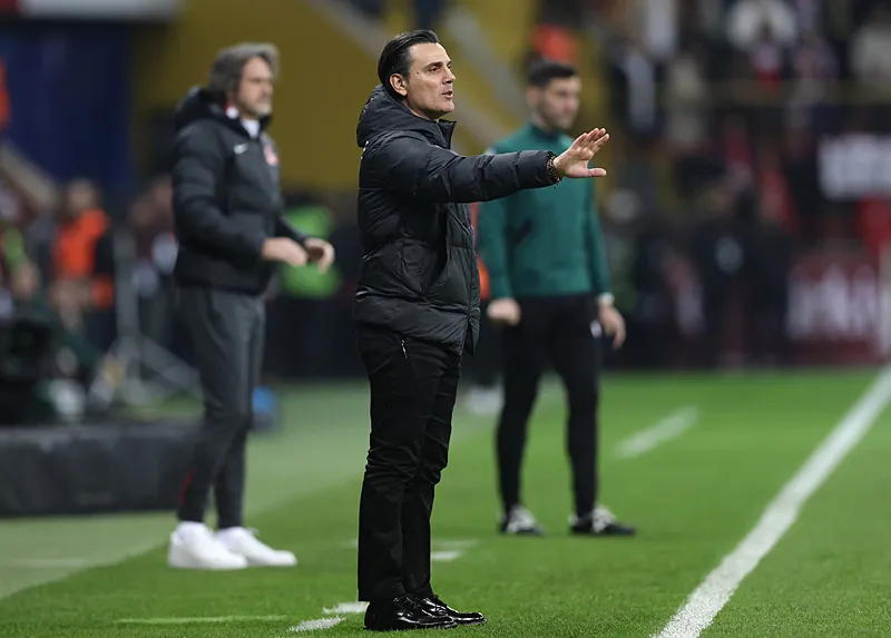 Vincenzo Montella'dan Galler maçı yorumu: Bahaneye gerek yok! - 3