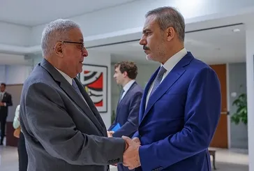 Lüblanlı mevkidaşı ile görüştü