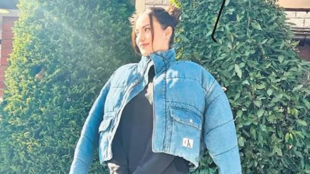 Kraliçe Fahriye