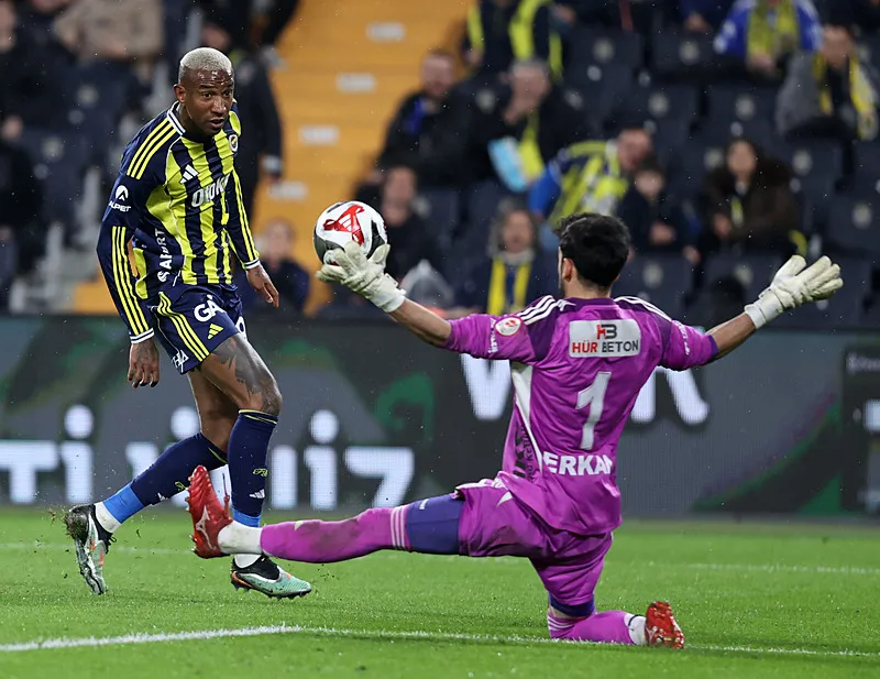 Fenerbahçe transferde kanatlanacak! Yeni sezonun yıldızı bulundu - 9