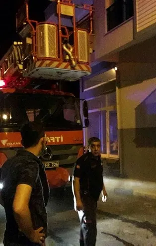 Manisa'da ev yangını