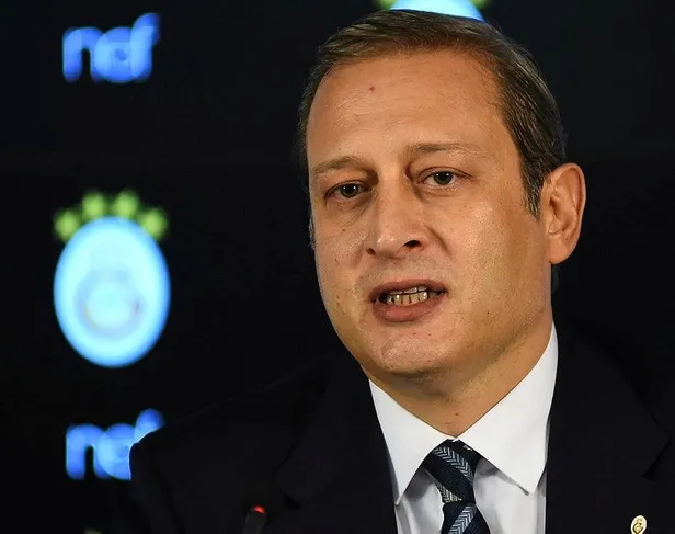 taraftardan-burak-elmasa-tff-tepkisi-artik-masaya-yumrugunu-vurmali-1638735308487.jpeg Galatasaray taraftarından Burak Elmas'a TFF tepkisi! "Artık masaya yumruğunu vurmalı"-2