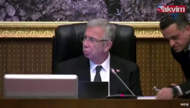 Mansur Yavaş Meclis üyelerini susturup zabıtayla dışarı attı