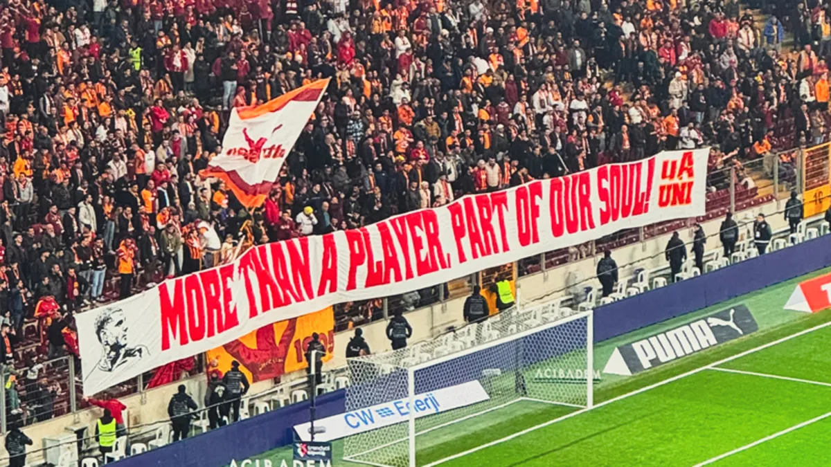 Galatasaray taraftarlarından Mauro Icardi'ye tam destek