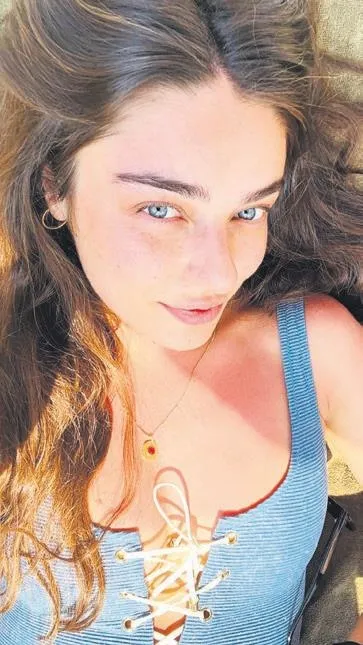 atvnin-yeni-dizisi-bir-kucuk-gun-isigi-izleyiciyle-bulusuyor-saklambac-haberleri-1662322915552.jpeg ATV'nin yeni dizisi ‘Bir Küçük Gün Işığı' izleyiciyle buluşuyor | Saklambaç haberleri-11