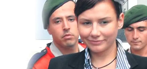 İnternette sekiyor!