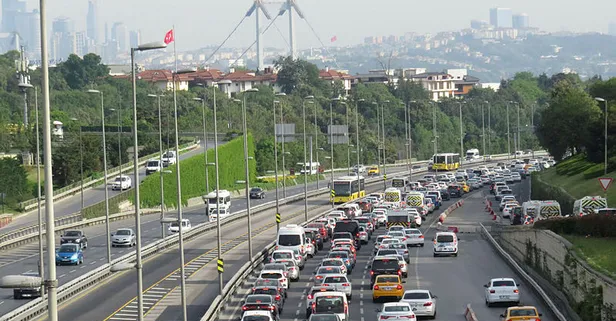 30 Ağustos otobüs, İETT, metro, metrobüs, vapur ücretsiz mi, bedava mı? 30 Ağustos Pazartesi 2021 İstanbul'da hangi yollar kapalı?