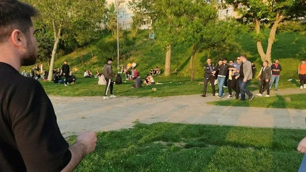 kadikoyde-polise-mukavemet-eden-4-supheli-gozaltina-alindi-1684699056406.jpeg Kadıköy'de polise mukavemet eden 4 şüpheli gözaltına alındı-6