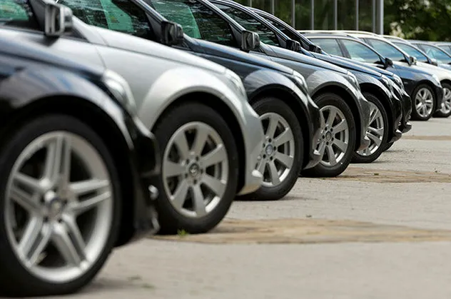 Son dakika: Araç alacaklar dikkat! İşte ikinci elde en çok satılan otomobiller!