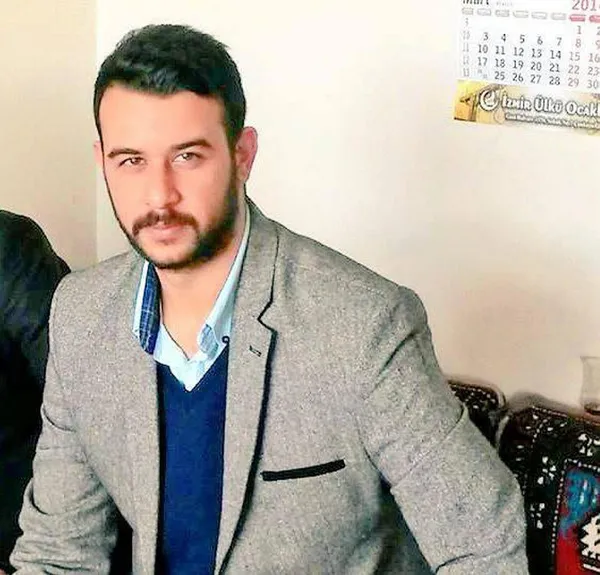 sehit-firat-cakiroglunun-babasindan-aksener-ve-iyi-partiye-sert-sozler-ihanet-icerisindeler-1681790928613.jpg Şehit Fırat Çakıroğlu’nun babasından Meral Akşener'e terör tepkisi: Vatan hainleri-3