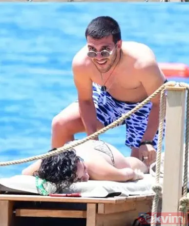 Aslı Bekiroğlu çok yakın arkadaşıyla tatile çıktı leopar bikinisiyle konuştu da konuştu! Söyledikleri yüzünden projeden çıkarılan Aslı... - 7